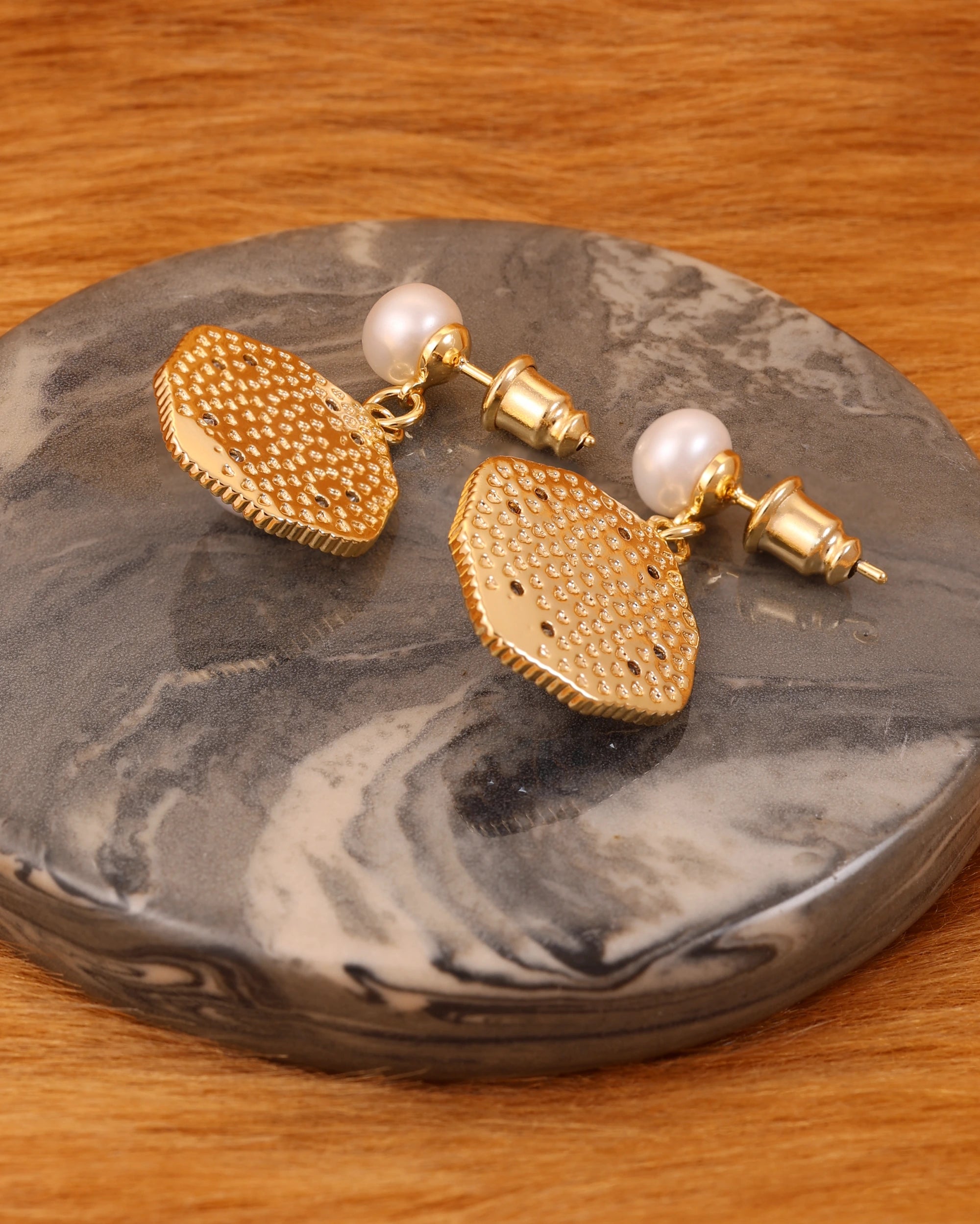 Dainty Kaleidoscope Pearl Dangle