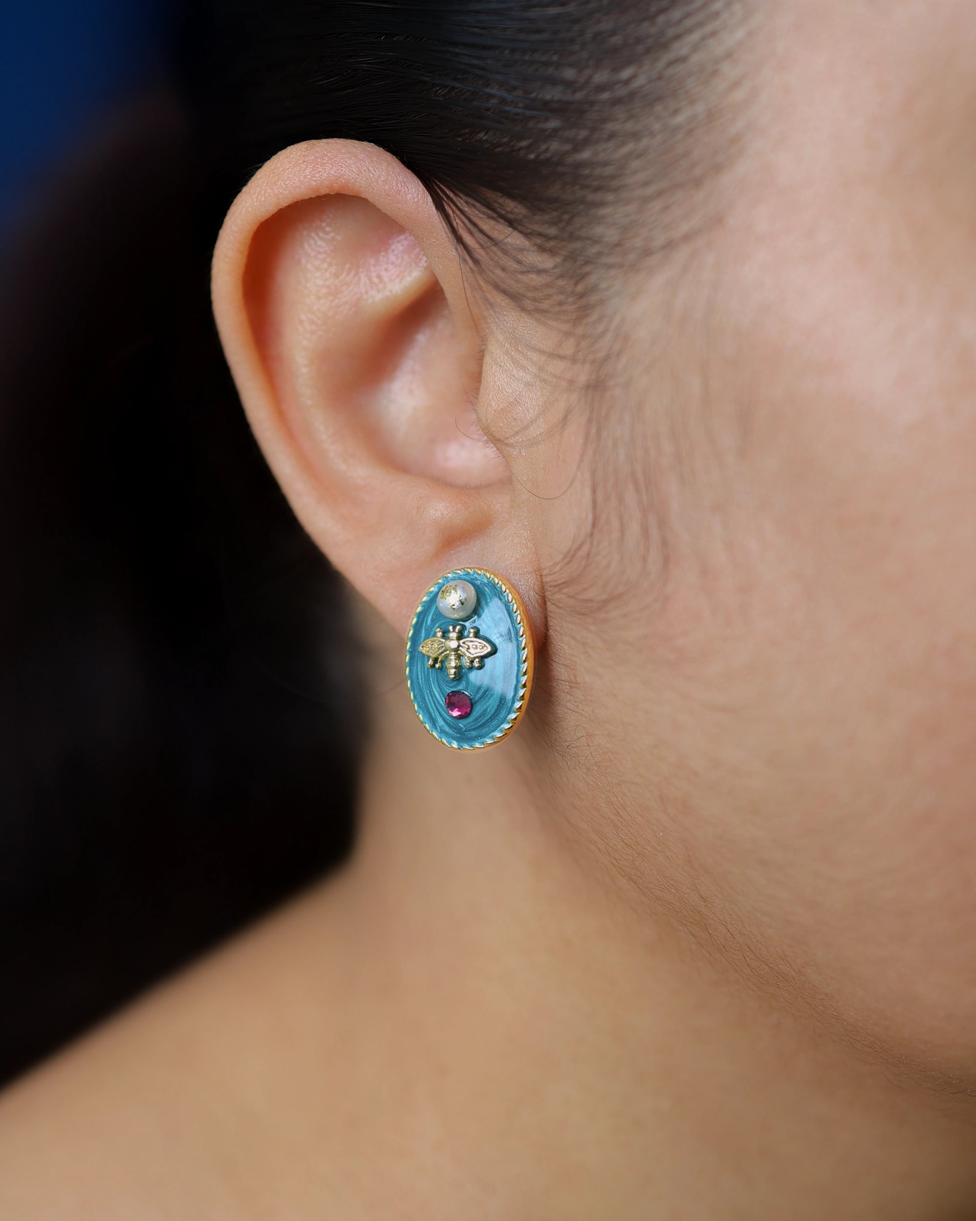 Firefly Pearl Ear Studs hover