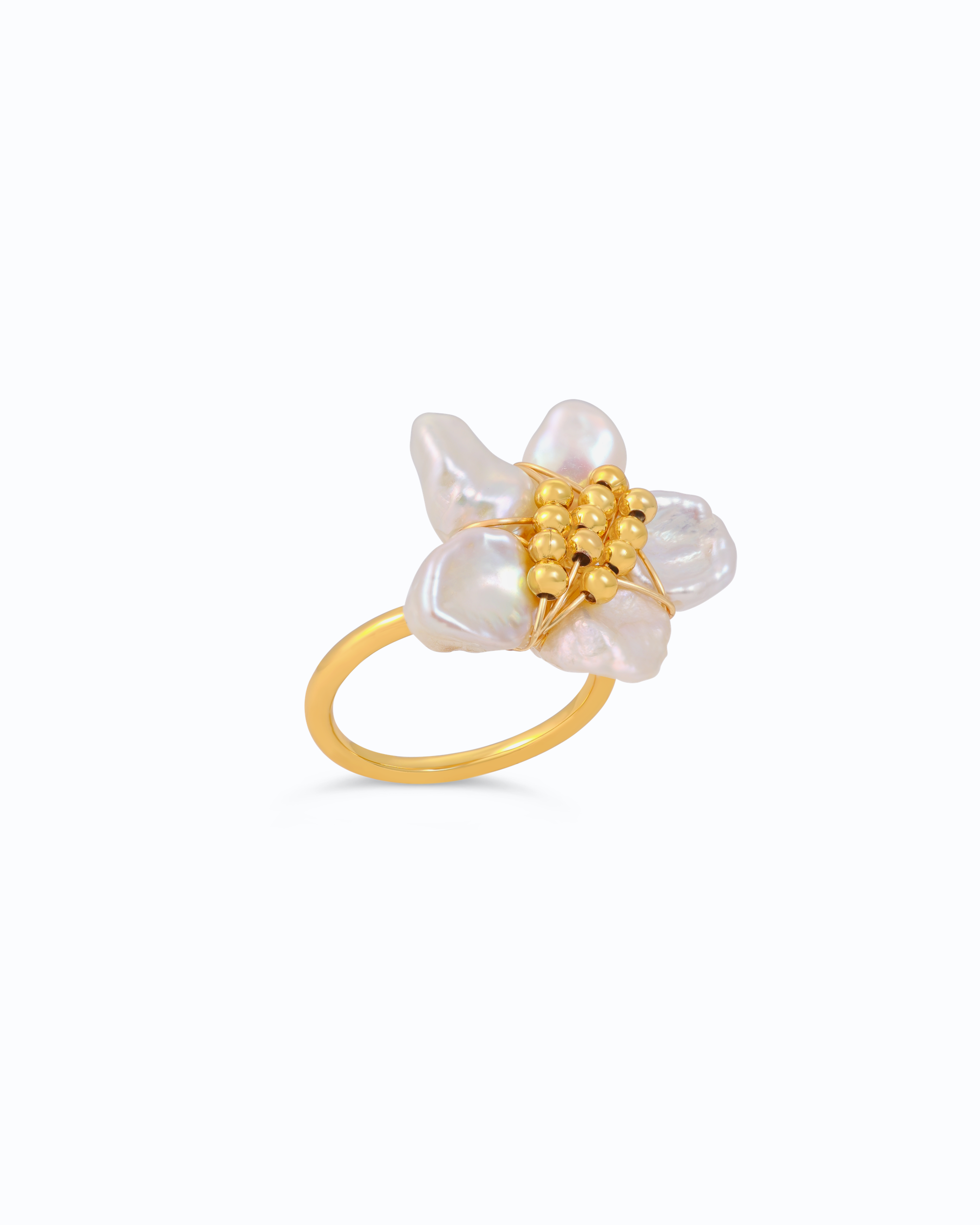 Mother of Pearls Flower Ring