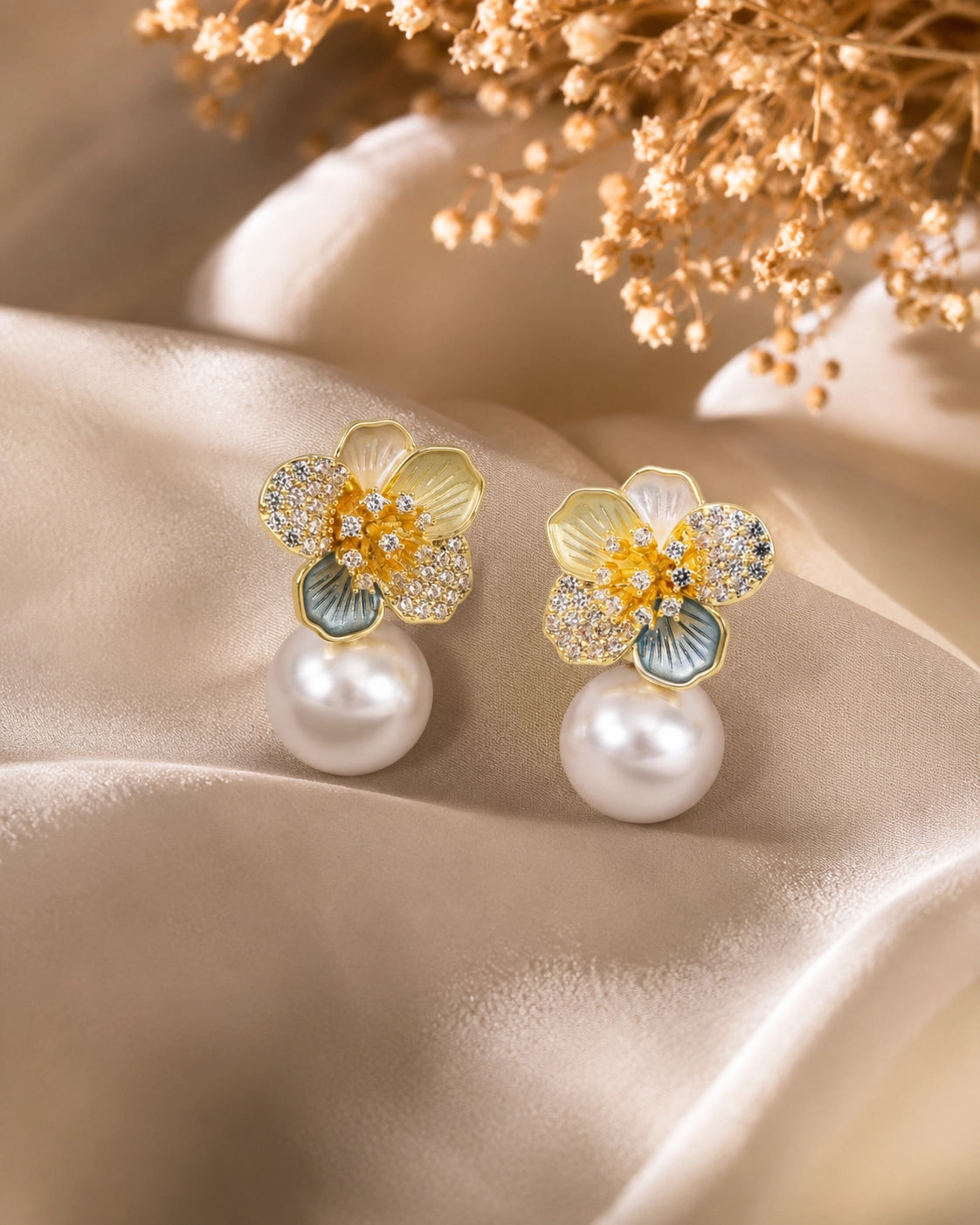 Mallow Shijia Pearl Dangle