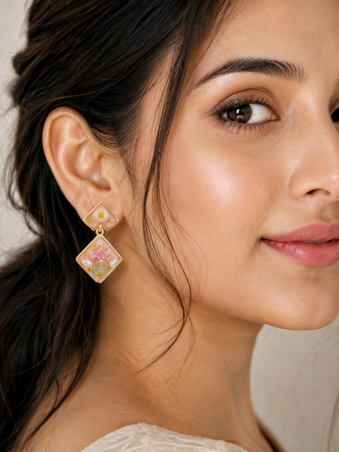 Pearl Diamond Dangle - Pink