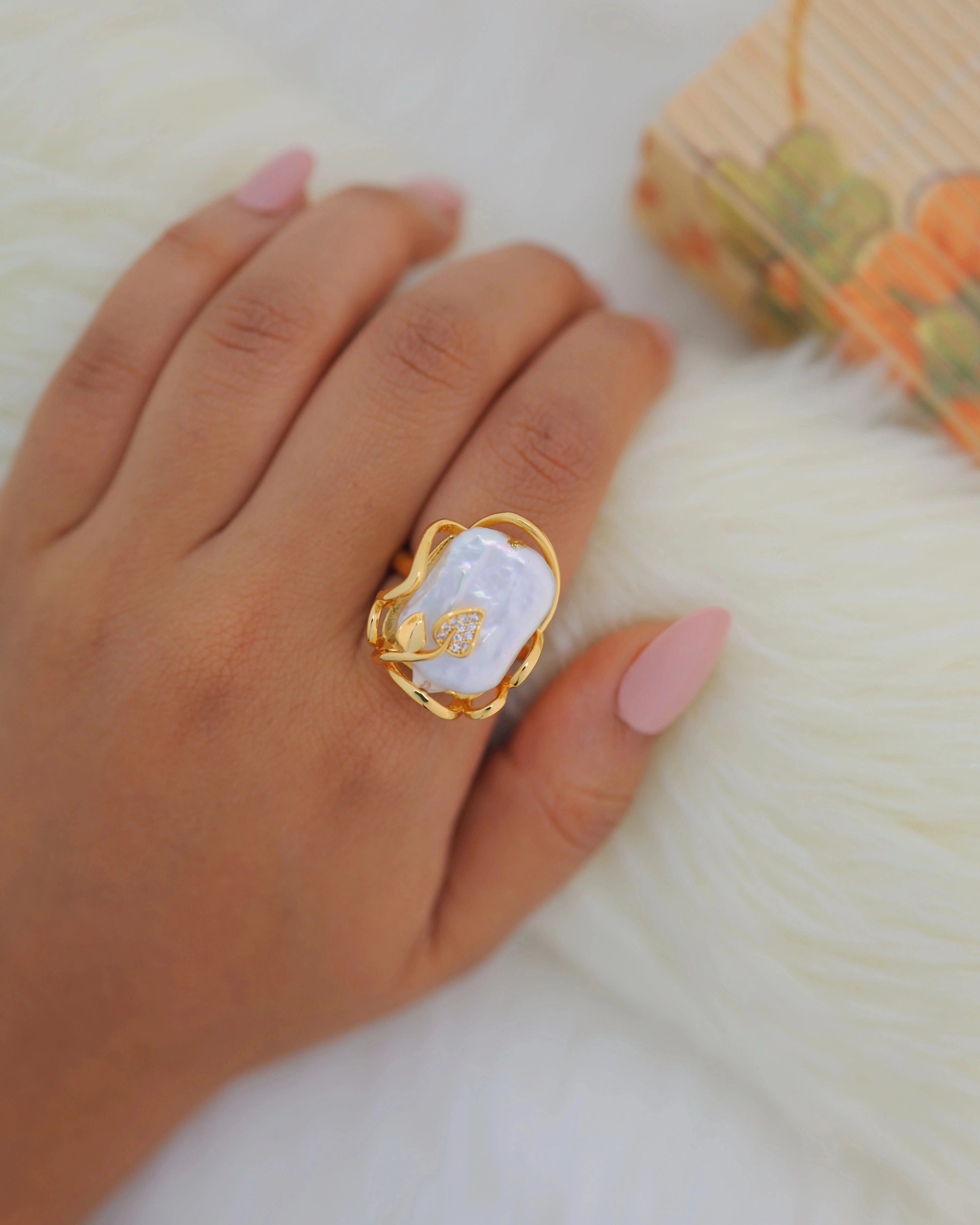 MoP in Cage - Mother of Pearl 18K Gold Platted Ring