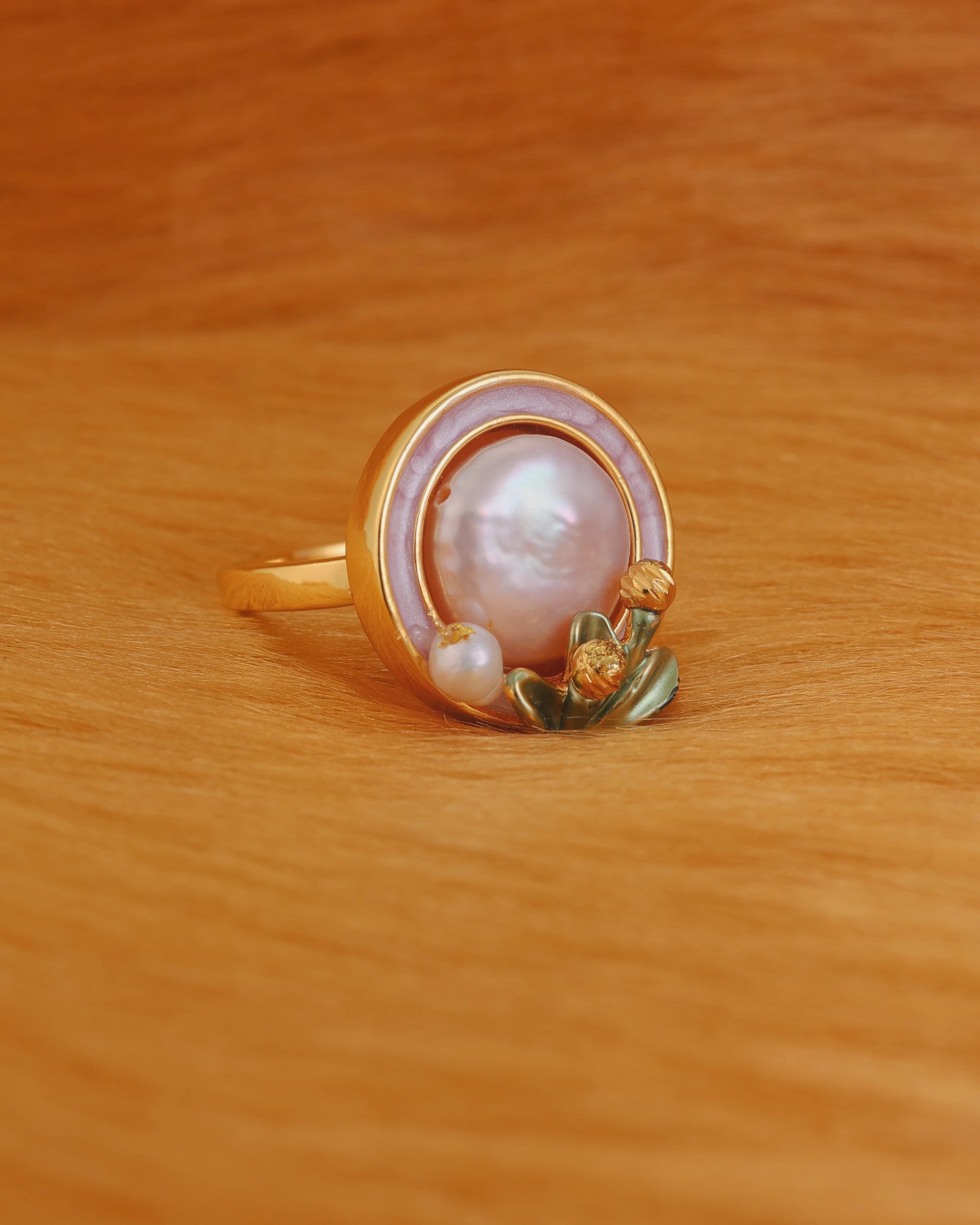Round MoP Flower - Mother of Pearl Ring