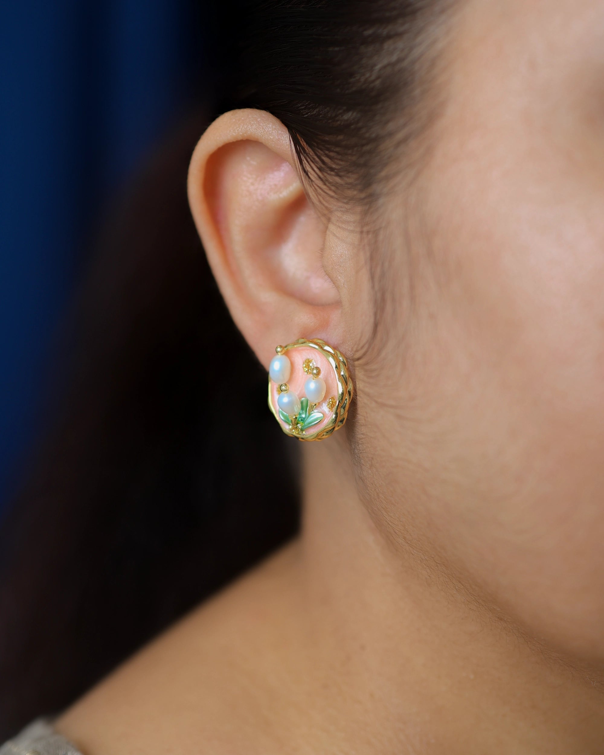 Pearl Twig Soft Pink Ear Studs