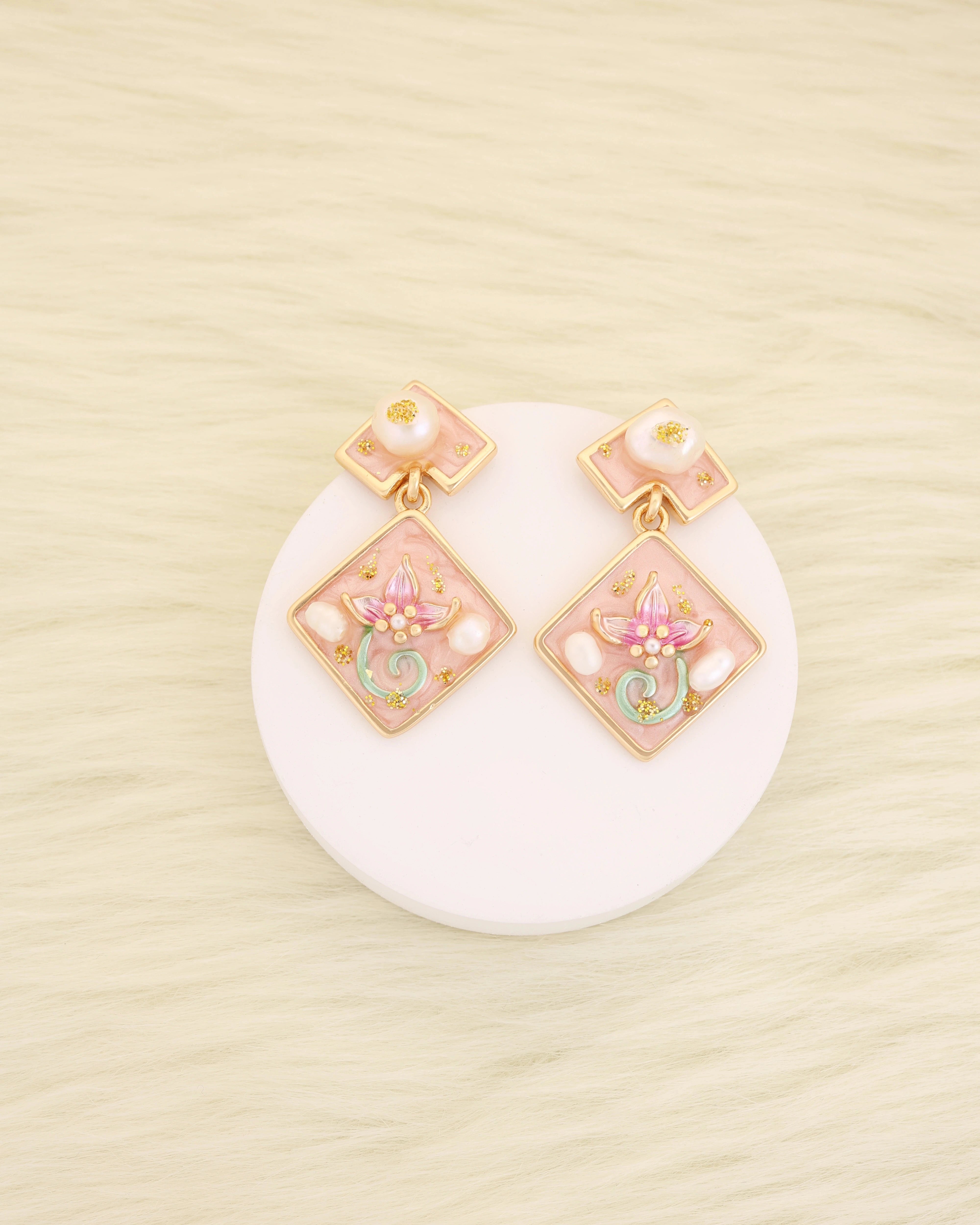 Pearl Diamond Dangle - Pink