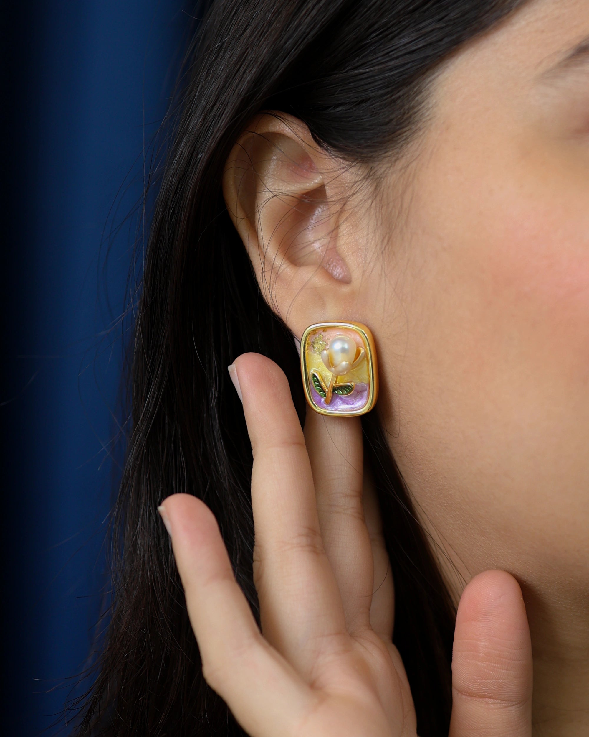 Pearl in Bud Ear Studs - Pastel