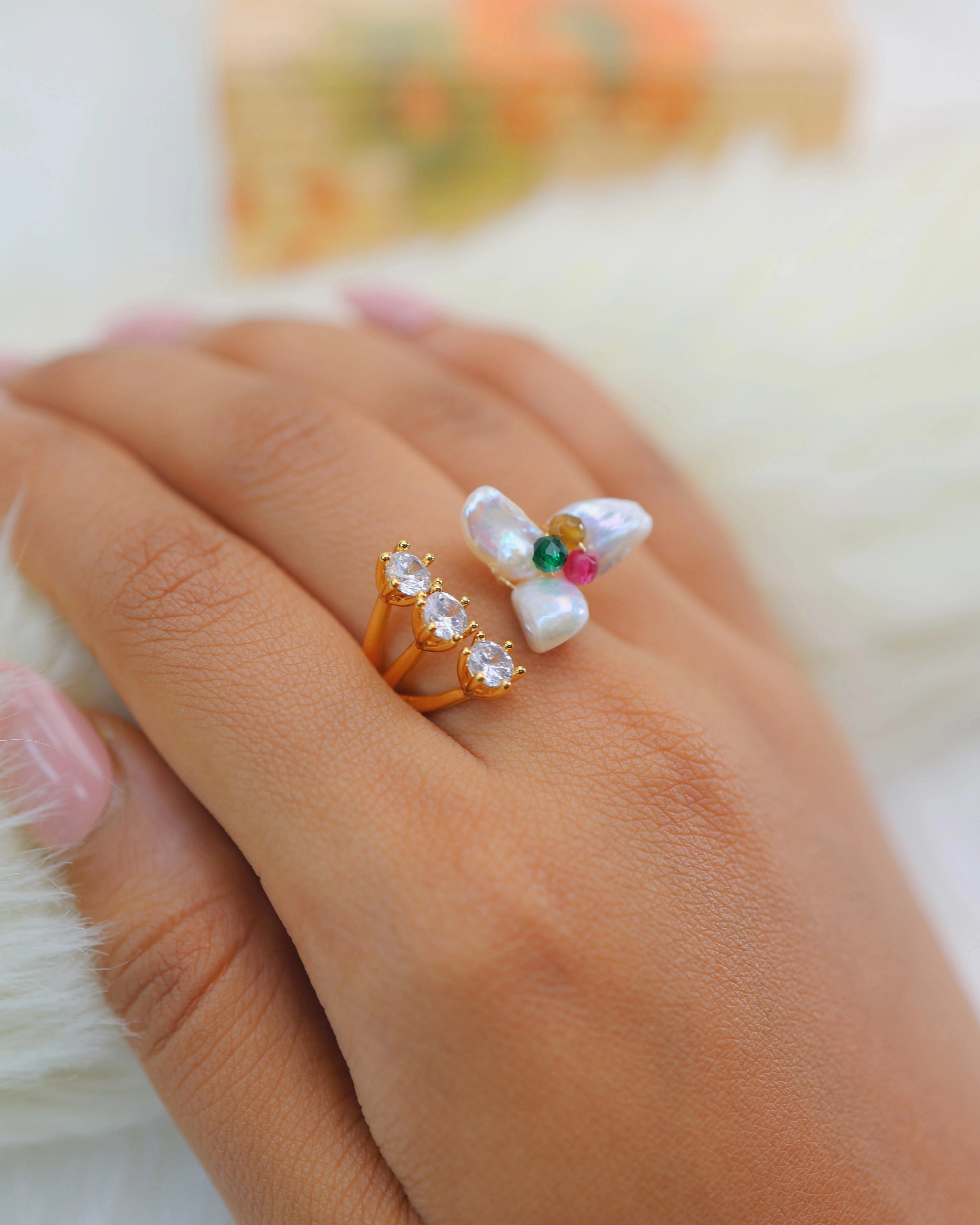 Pearl bouquet with Zircon