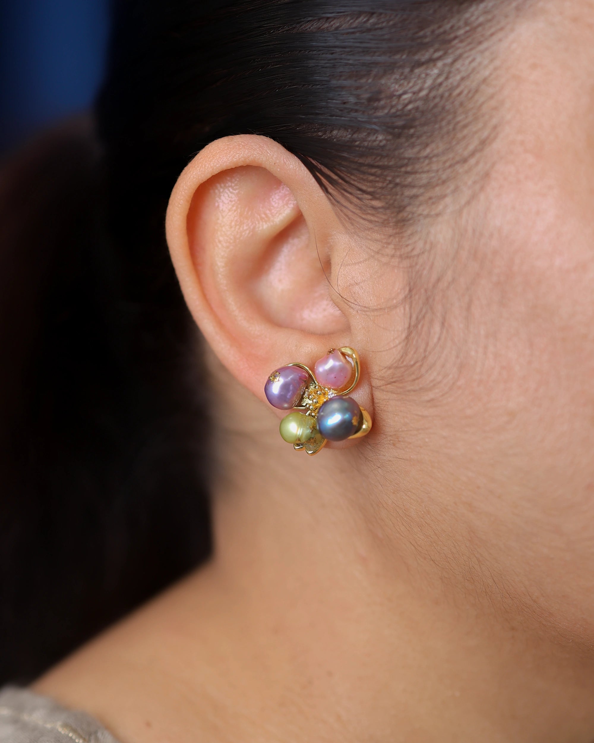Pearls on Petals Ear Stud