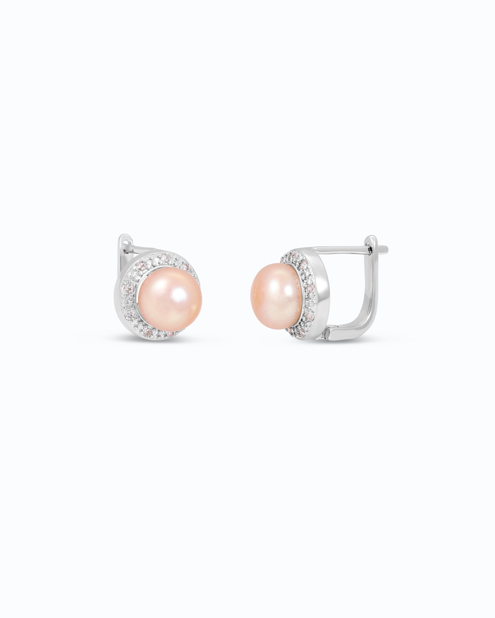 Executive Pearl Studs Pink