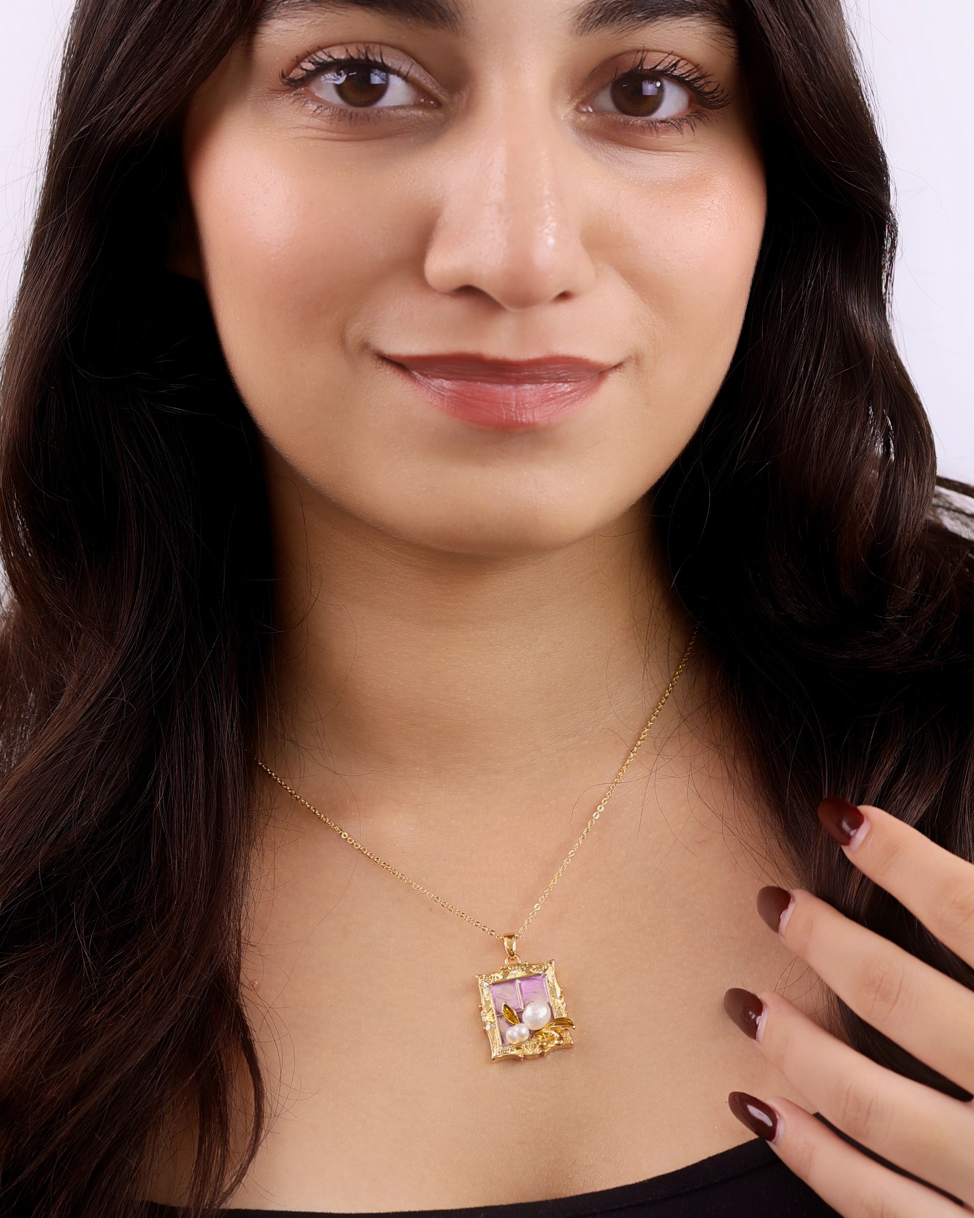 Renaissance Pearl Pendant with Chain