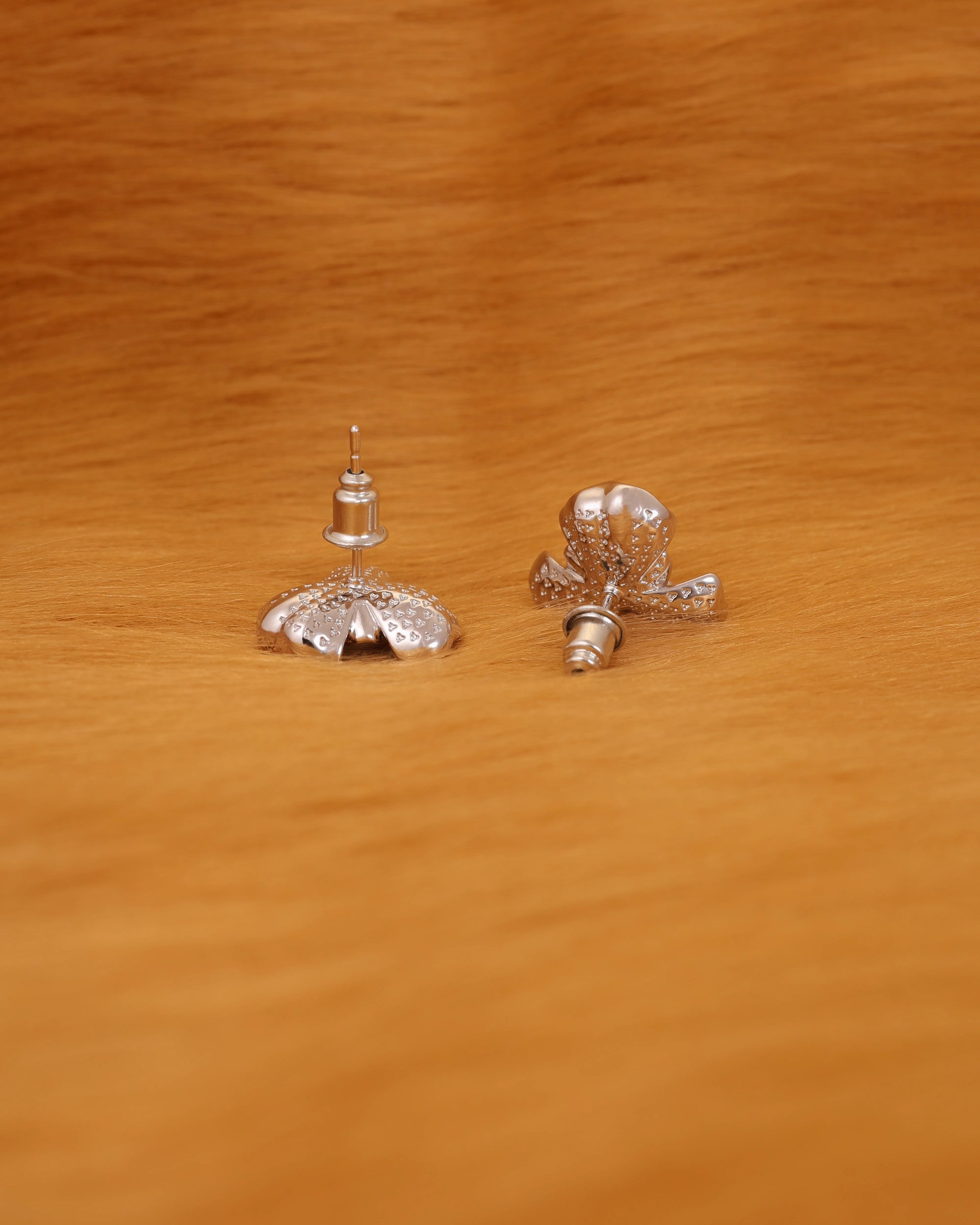 Royal Blue Pearl in Petals Ear Studs