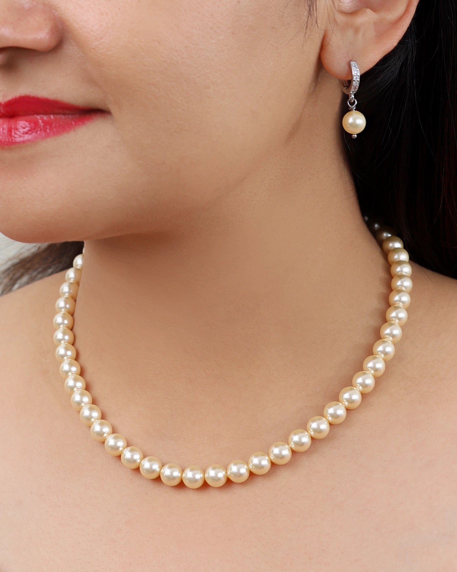 Elegant European Powder Rose Pearl Necklace