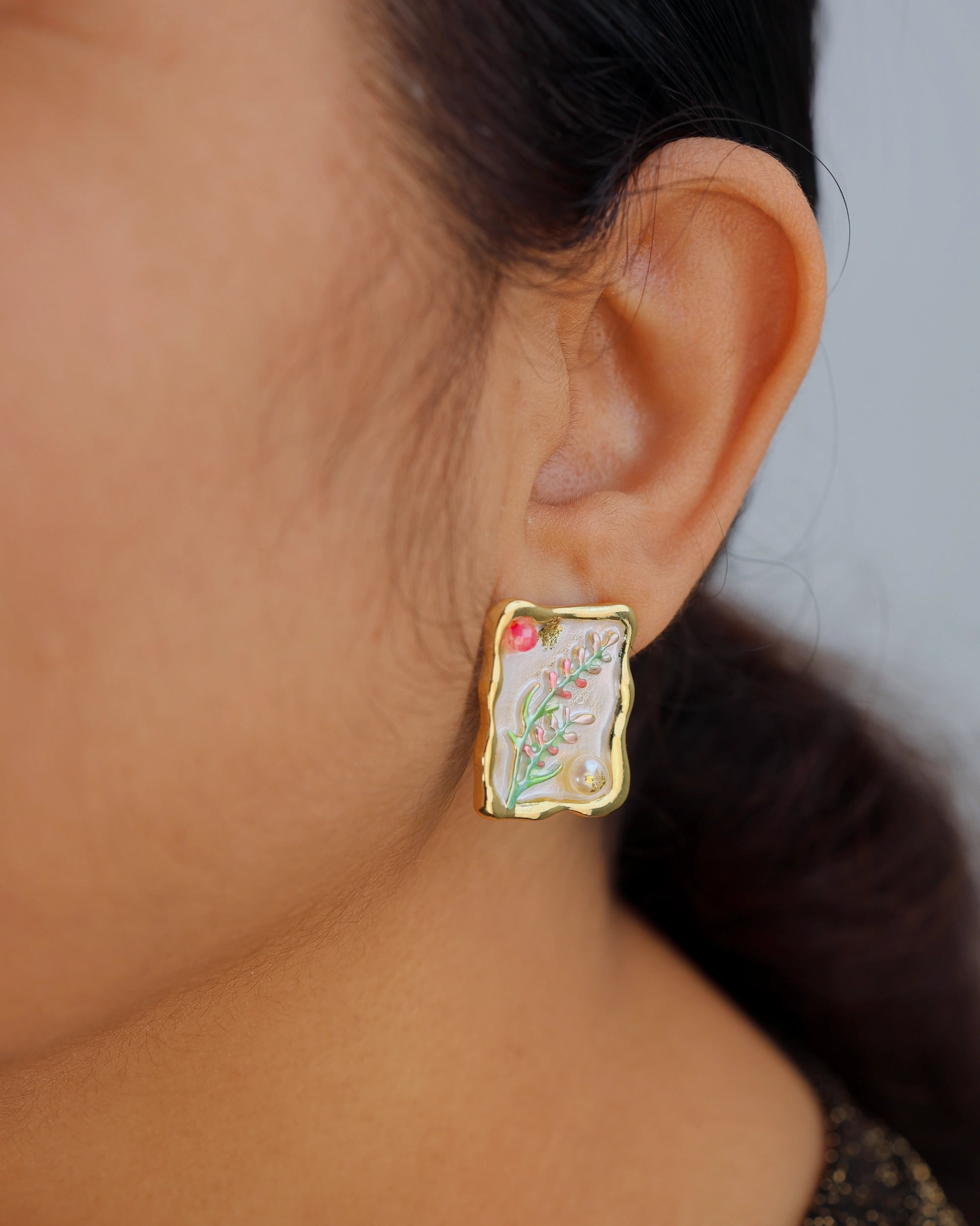 White Fern Pearl Ear Studs hover