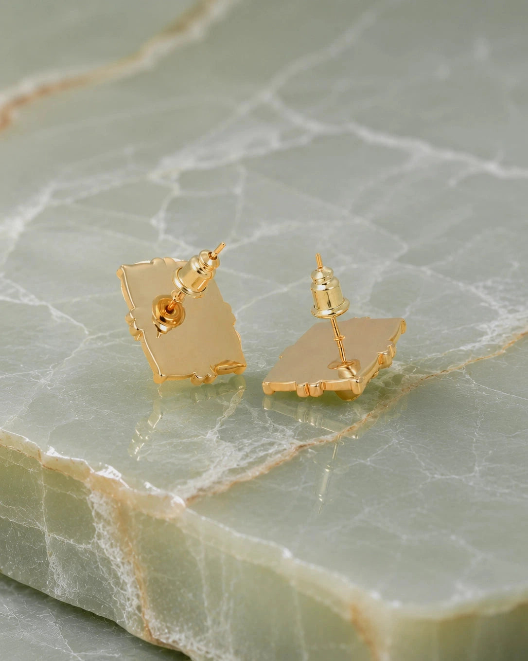 Bloom Portrait Pearl Ear Studs - Emerald