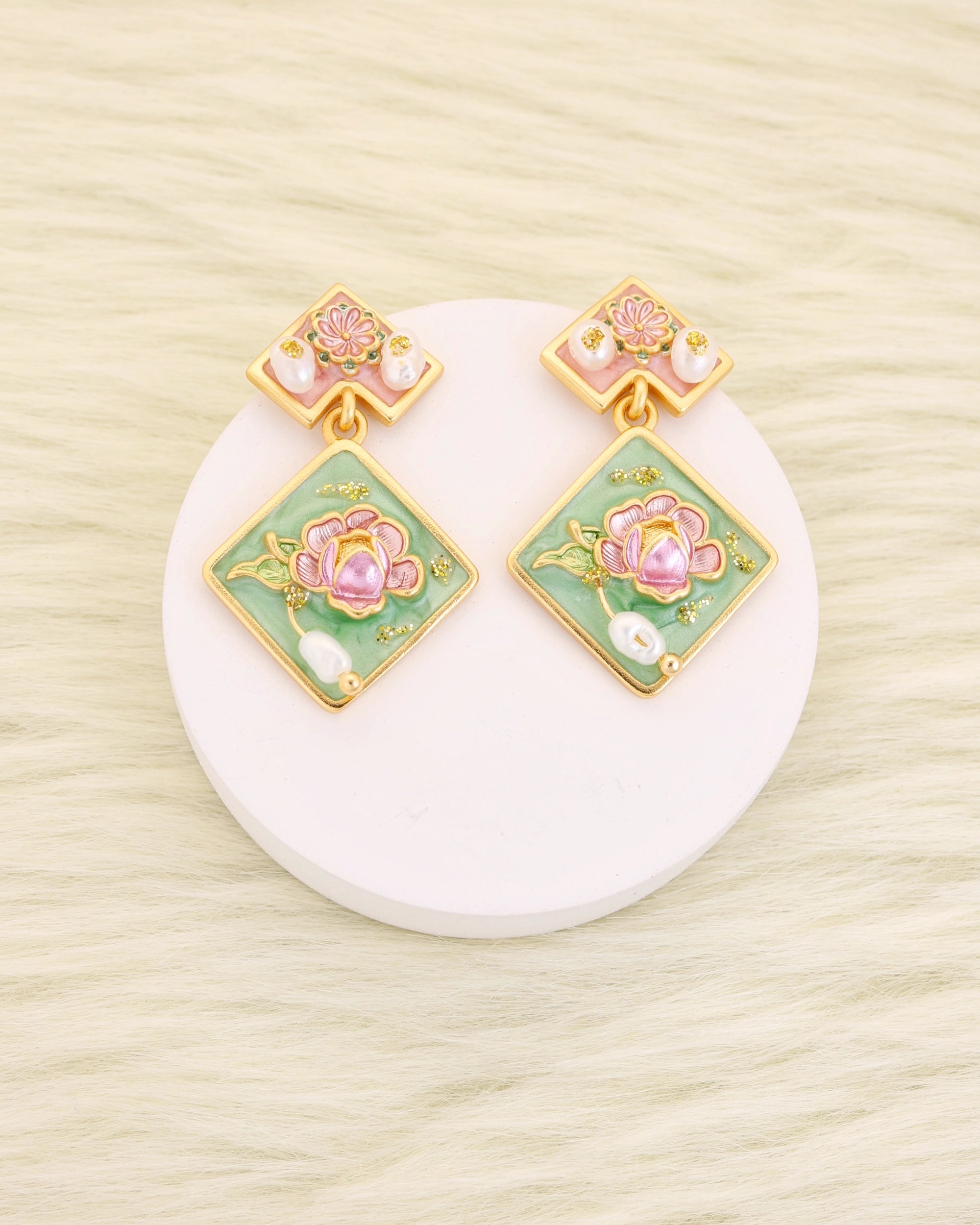 Pearl Diamond Dangle - Green