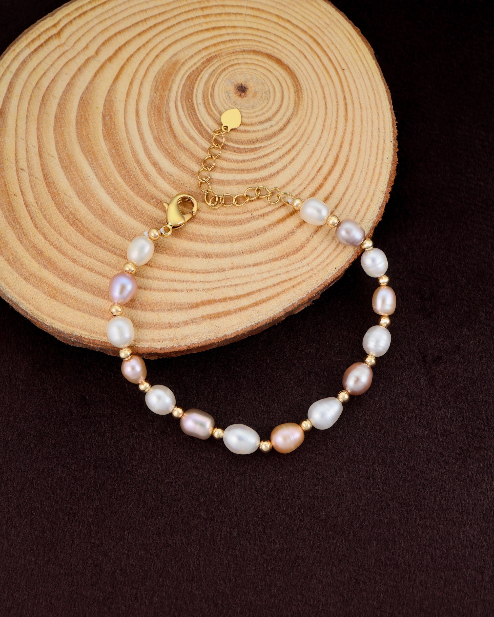 Multi Pearl in Gold bracelet