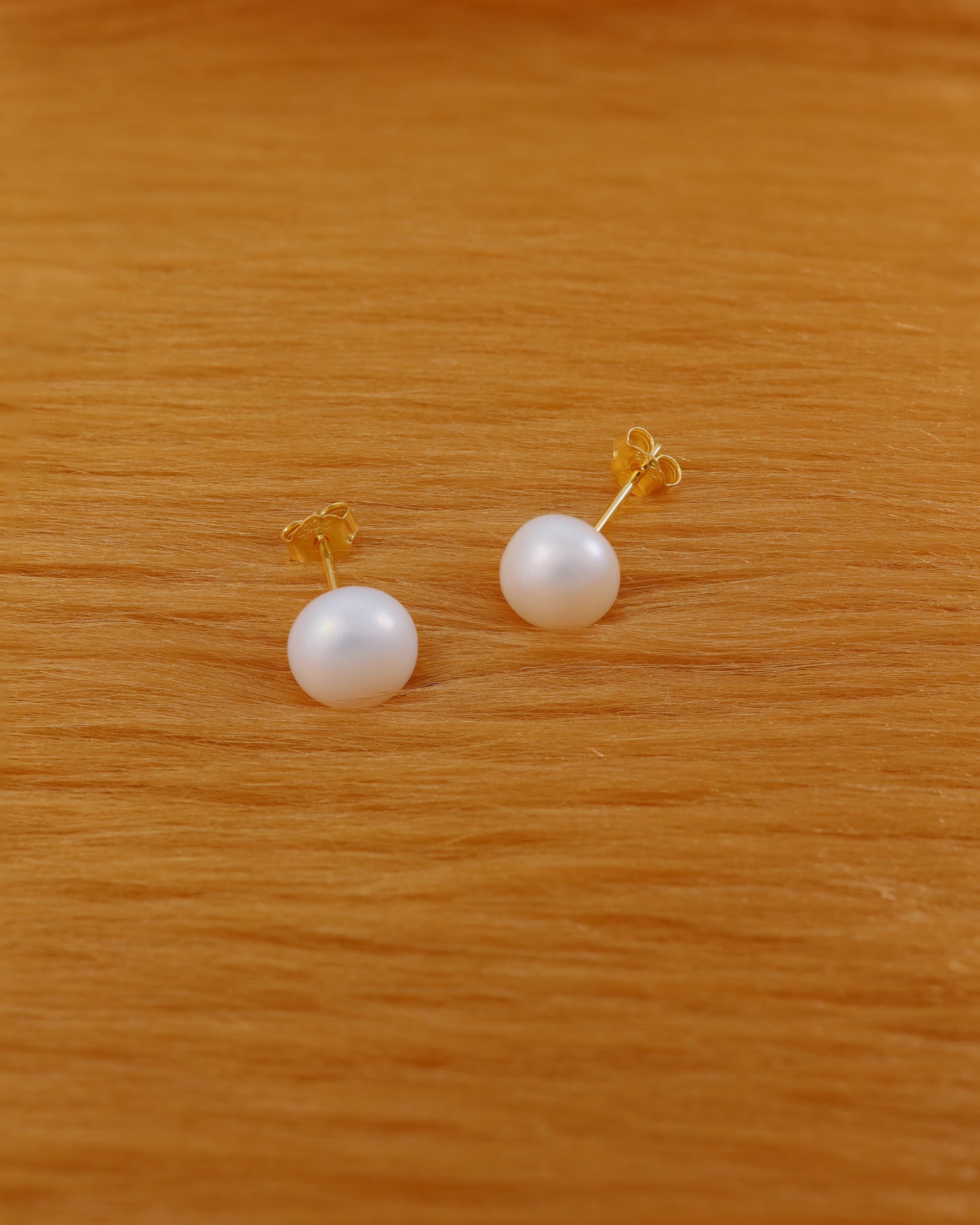 Original Pearl Stud (Gold)