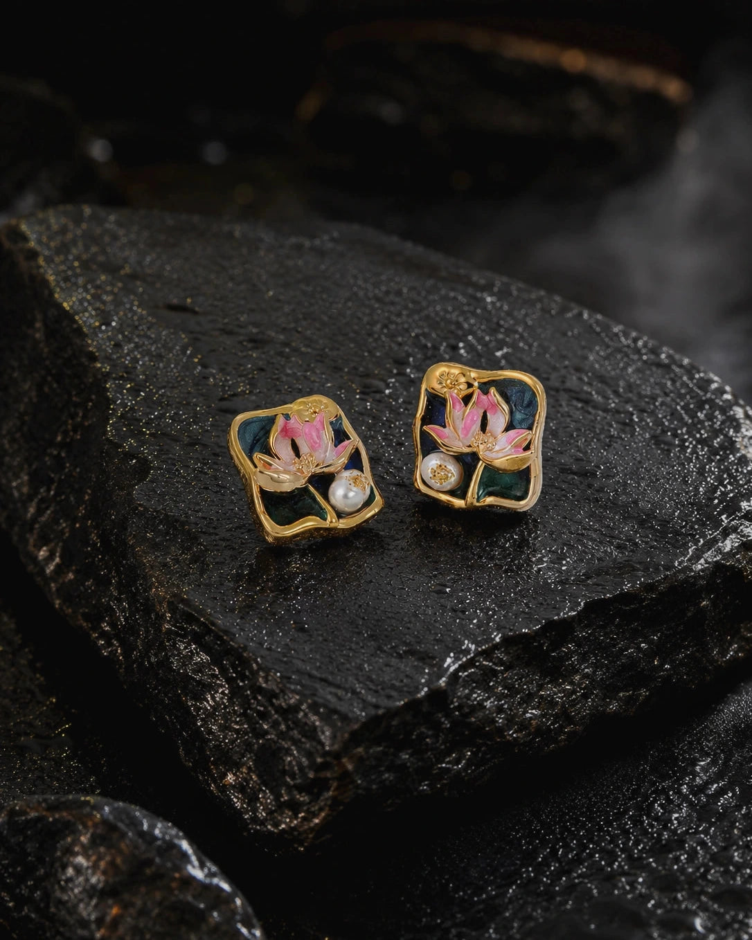 Midnight Lotus Pearl Ear Studs
