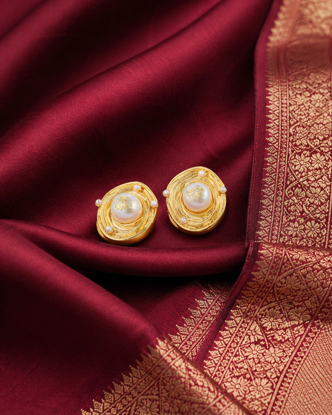 Planet Gold Pearl Ear Studs