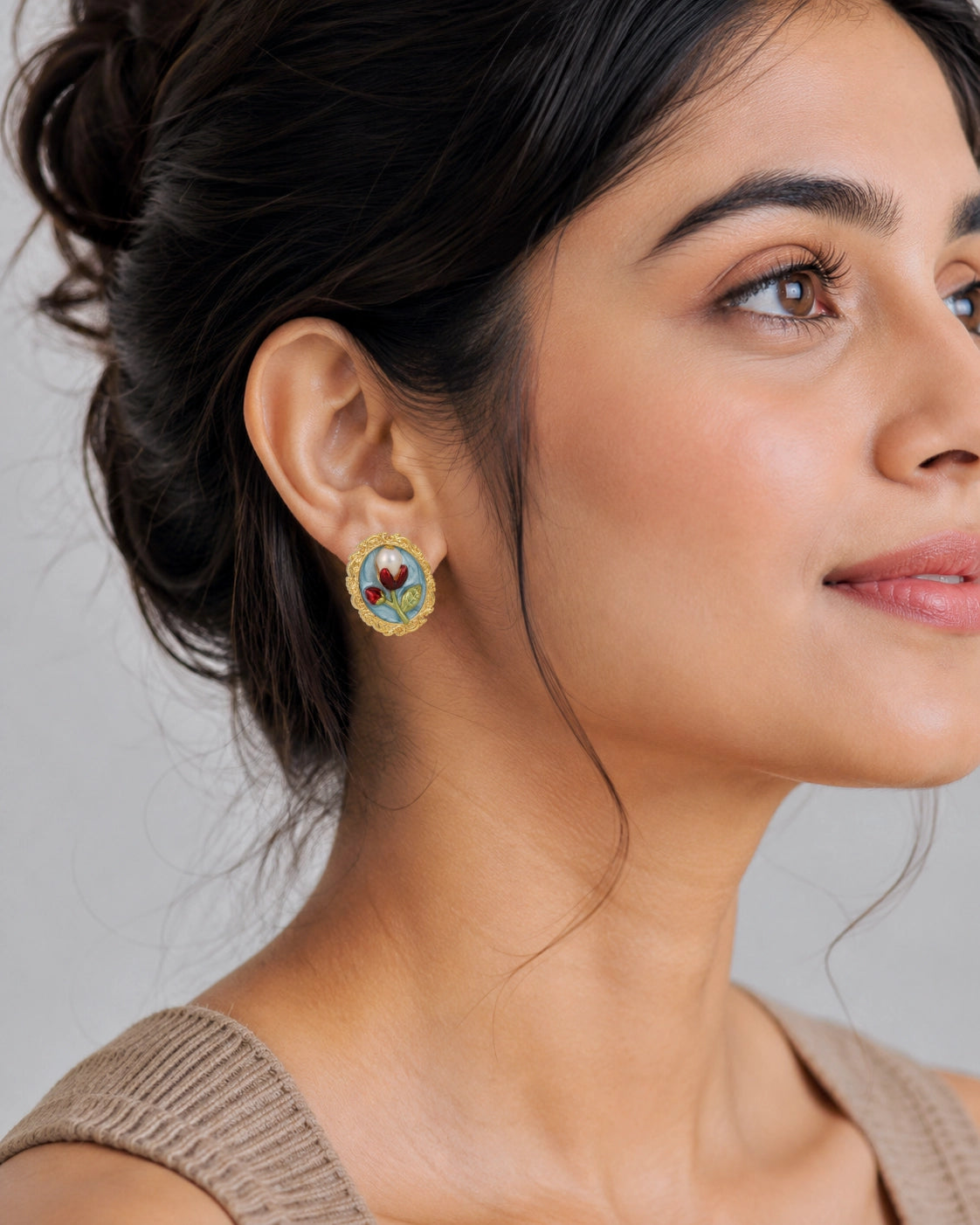 Scarlet Bloom Pearl Ear Studs