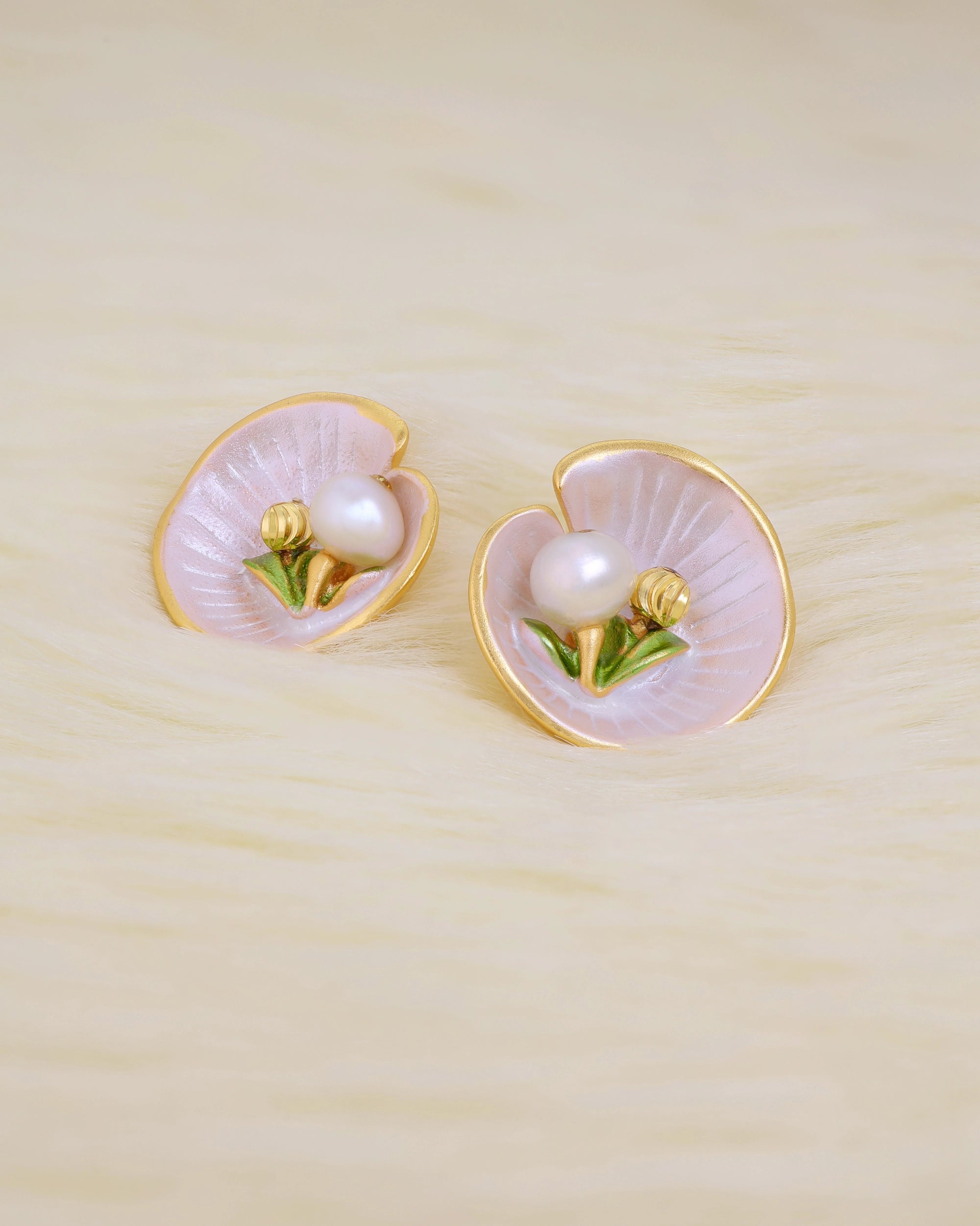 Nestled Pearl in Pink Shell Ear Studs