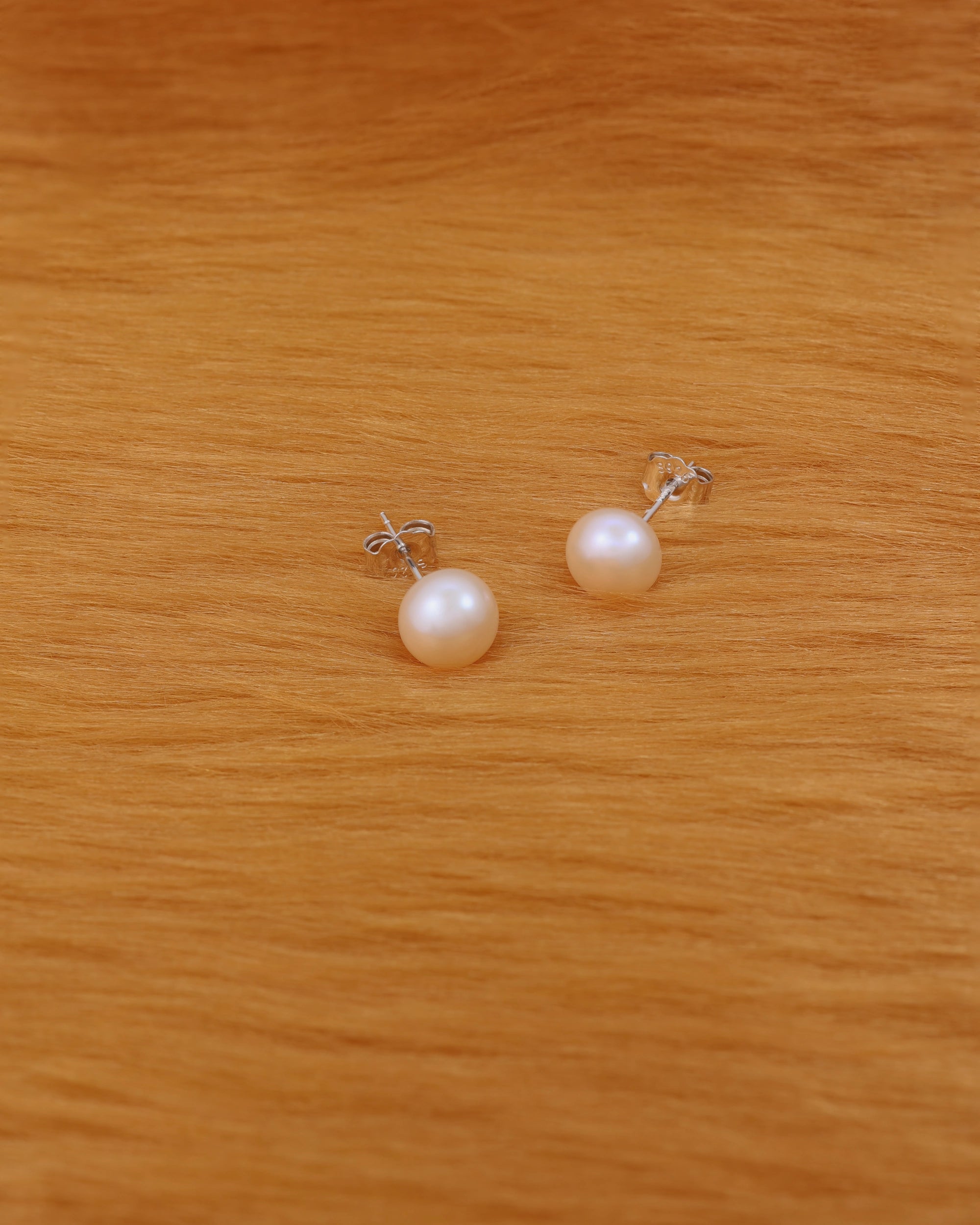 Original Pearl Stud (Silver)