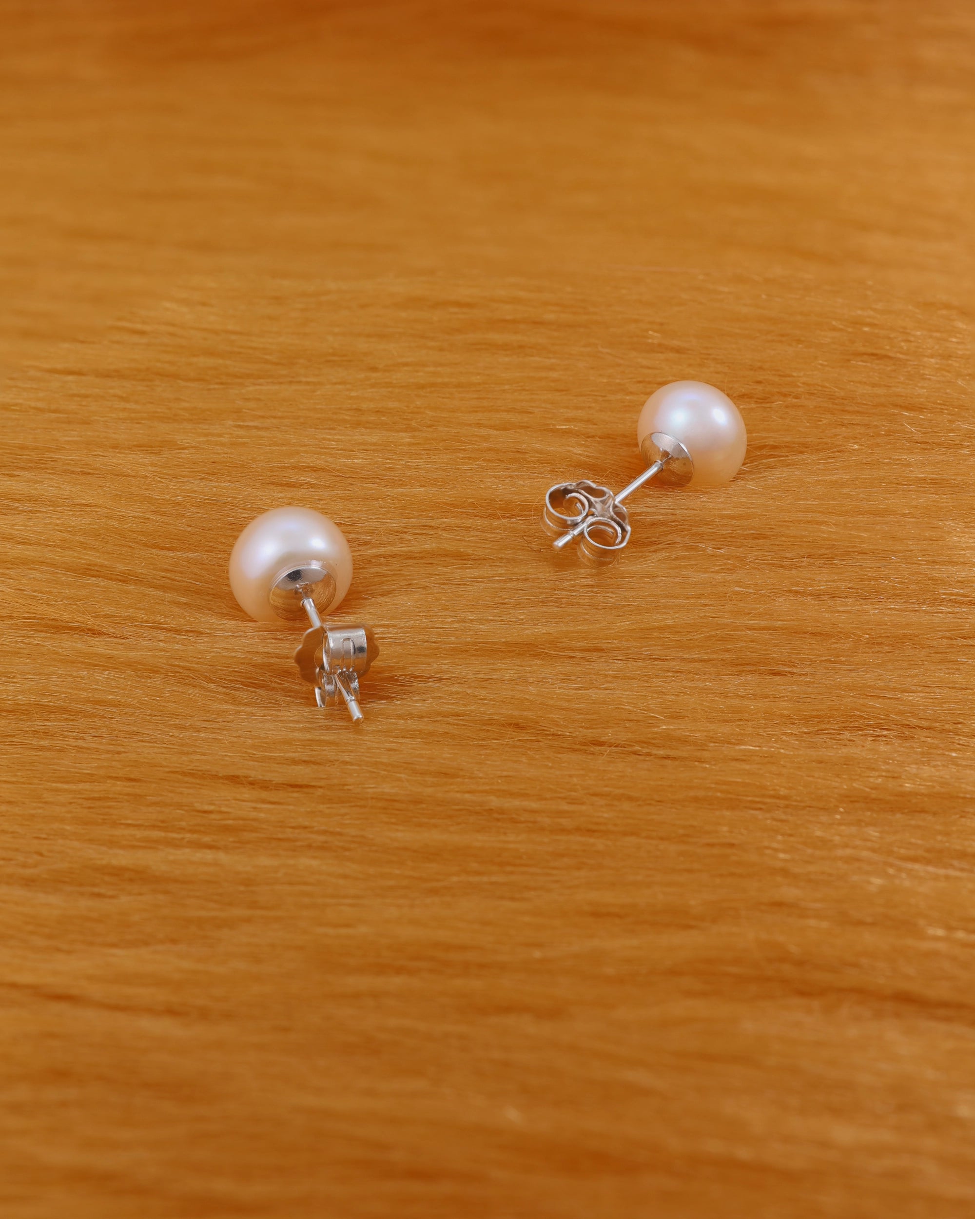 Original Pearl Stud (Silver)